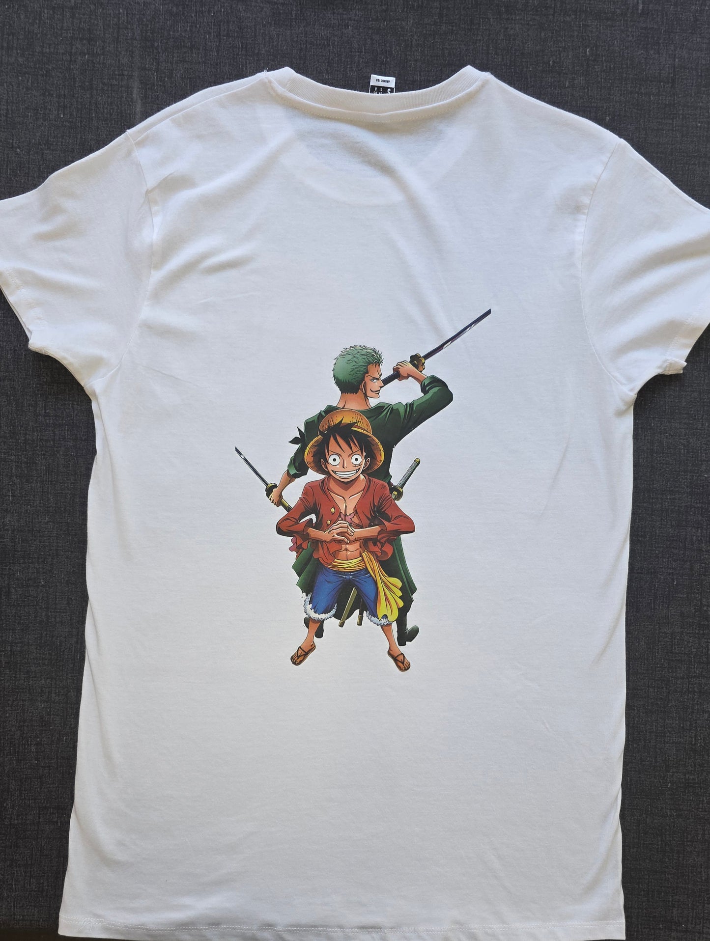 T-Shirt Lama's Store - Roly - ONE PIECE - ZORO & LUFFY - Taglia S Bianca