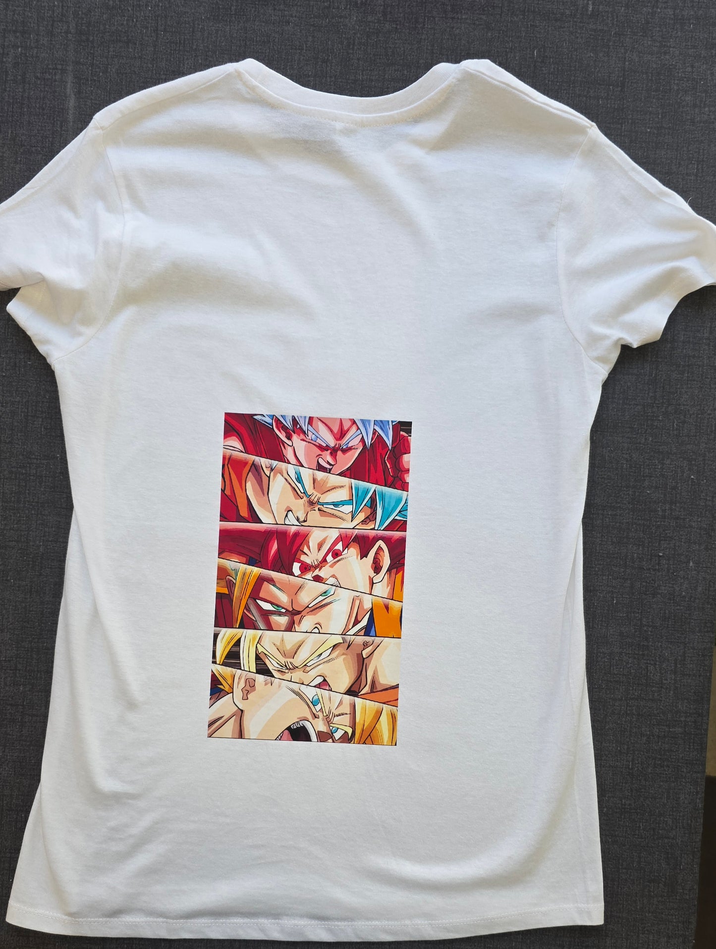 T-Shirt Lama's Store - Roly - Dragonball Goku Evolution - Taglia XXL Bianca